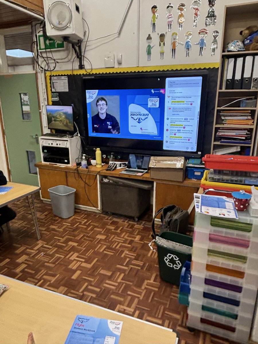 Whitchurch1's tweet image. Year 5 are taking part in the gilder challenge this morning with the Small Piece Trust #roadtoriat #stem #wpsscience