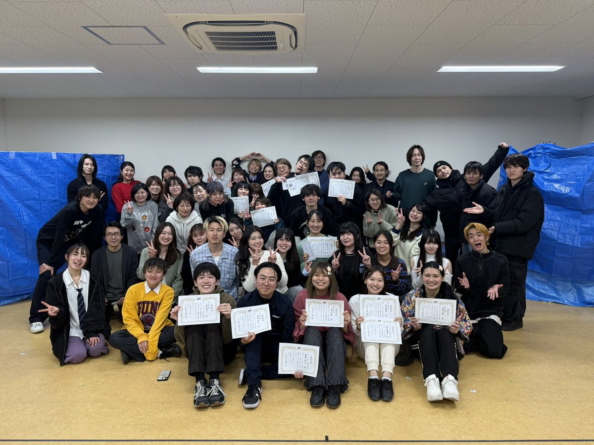 毎年恒例、ミニアクト。
今年は過去最多10チームの参加。
当日は60人を超える方々が！
10周年にふさわしい時間になりました。

毎年新しい発見と刺激がある。
審査員の皆様、卒業生の皆様、
ご参加ありがとうございました😊

来年も楽しみにしてます！
次は、卒業公演だ！

#ACTHOUSE10