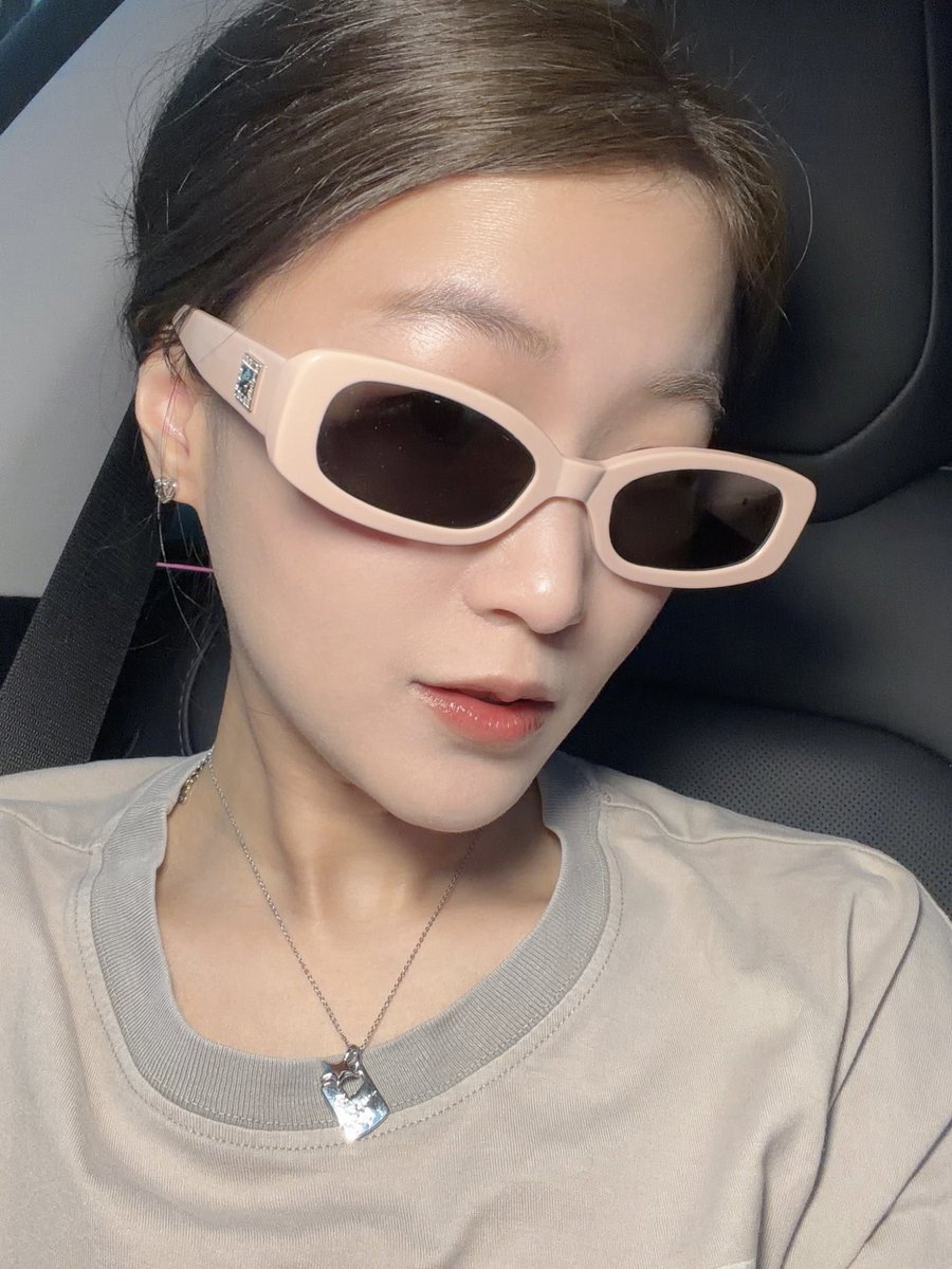 pimmyisposieꕁ˚ ༘ 🎪🎡🎠 tweet media