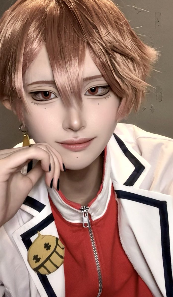 お兄さんは外には行かないよ〜？