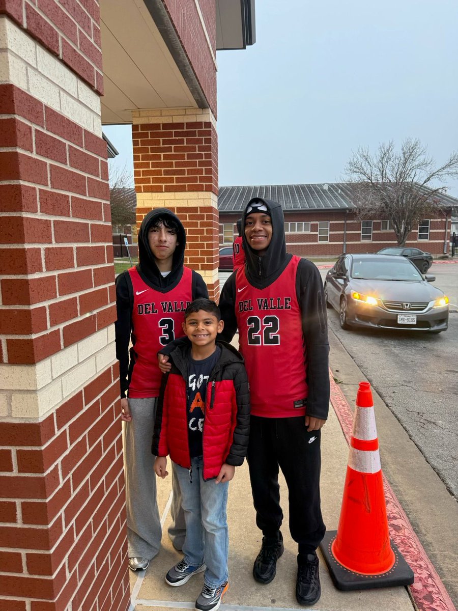 Del Valle ISD Athletics tweet media