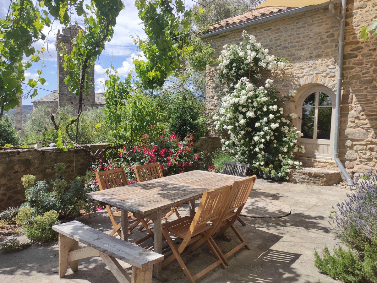 Preciosa casa en venta en Aínsa-Sobrarbe, Huesca➡️noticias.spainhouses.net/2025/06/precio… 😍 #Huesca #Aínsa #Pirineos #casaenlospirineos