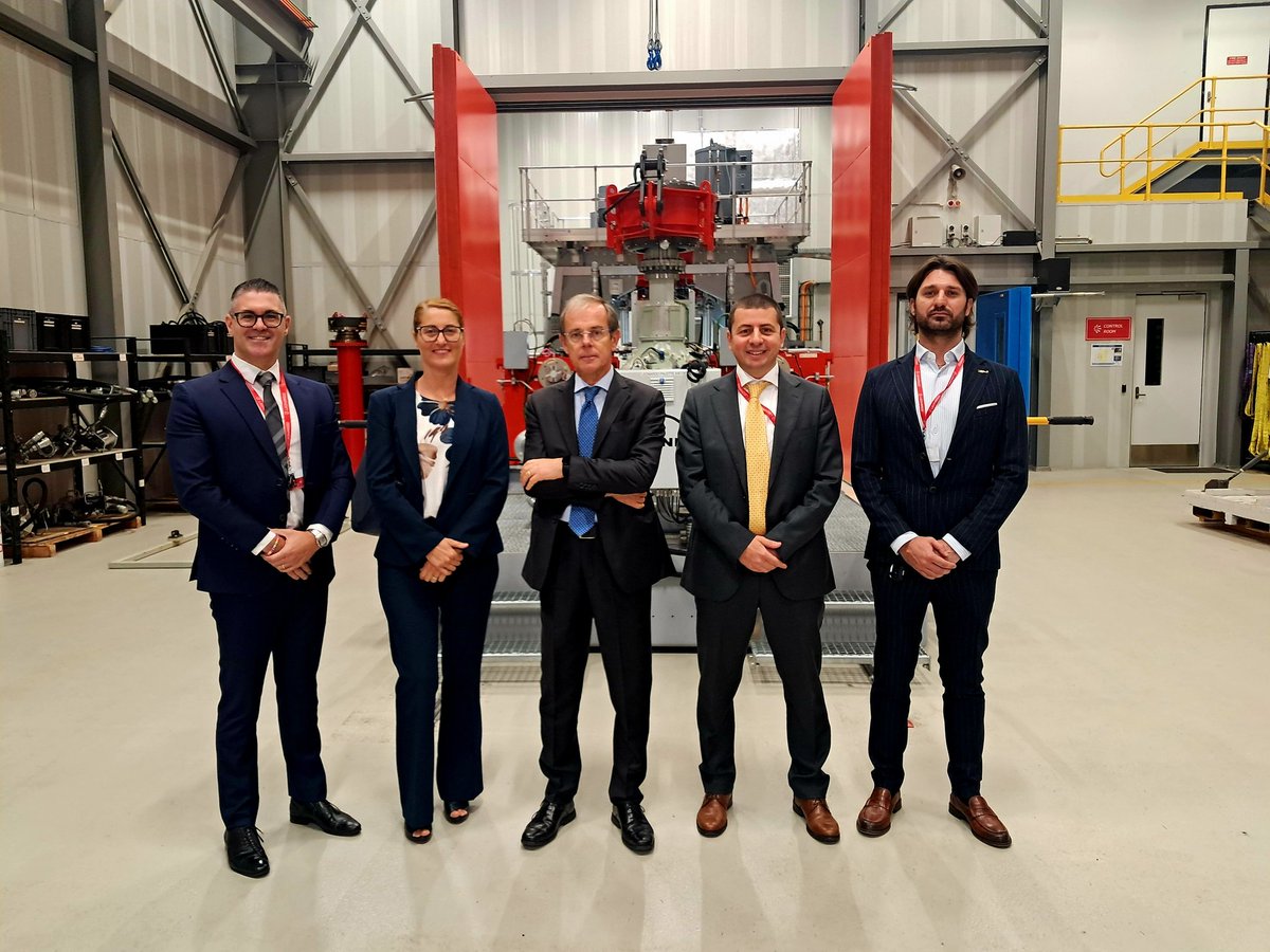 Italy in Melbourne tweet media