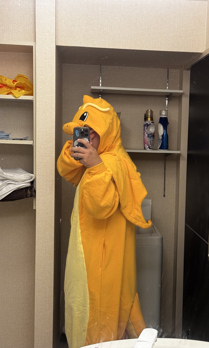 今日の着ぐパ 多分日本では出てないカイリュー着ぐパ XLサイズにして