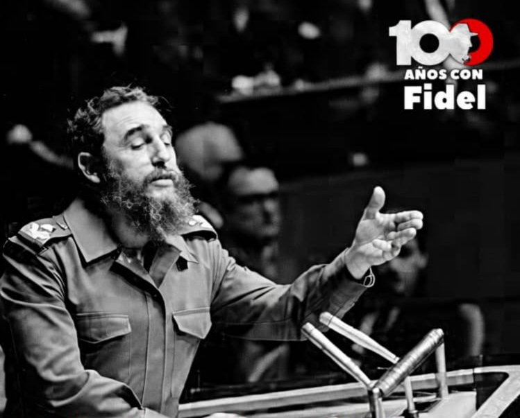 "Las ideas de un hombre pueden desaparecer con él, lo que jamás puede ocurrir es que las ideas encarnadas en el alma y en el corazón de un pueblo puedan morir". #100AñosConFidel 
#MiMóvilEsPatria