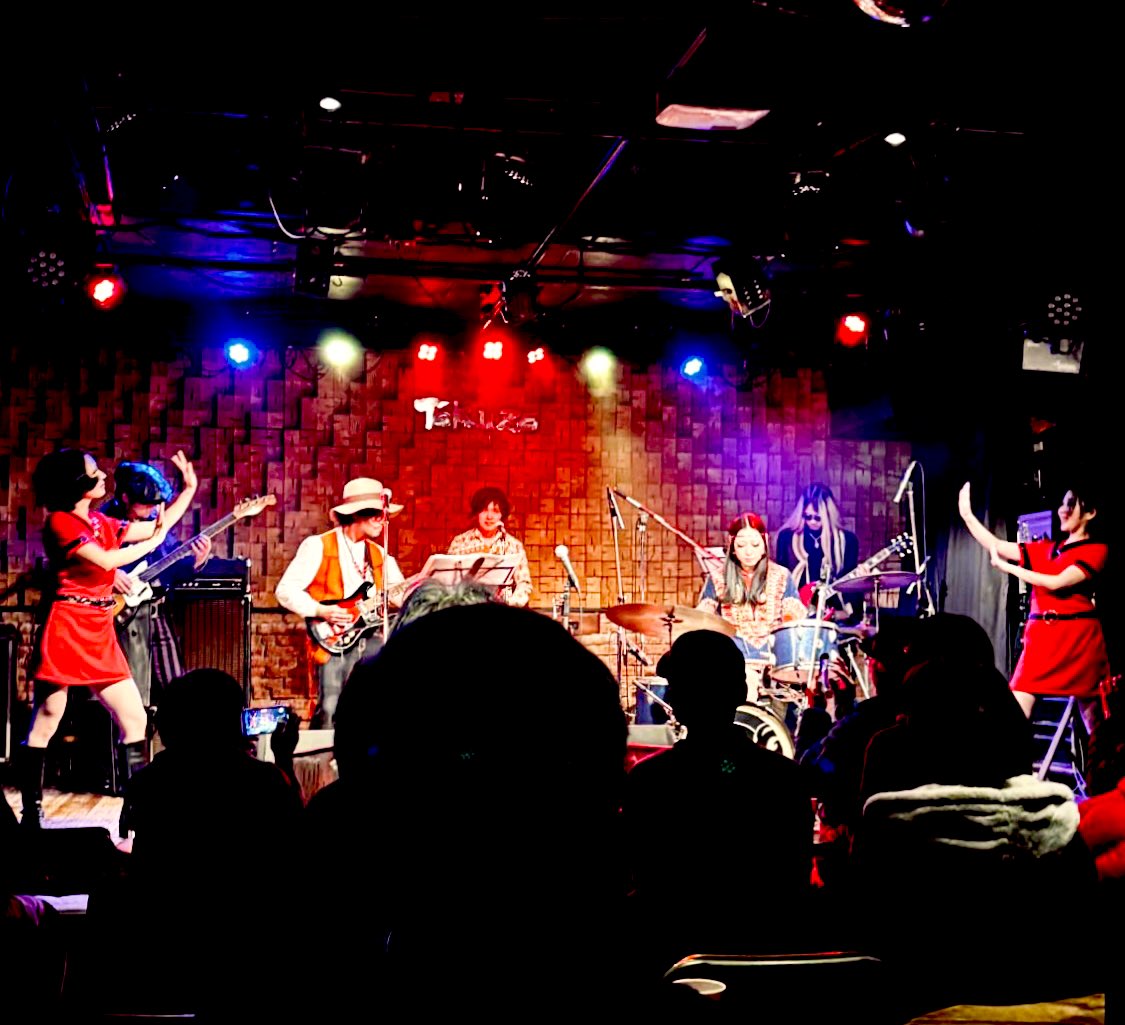 アンリ tweet media