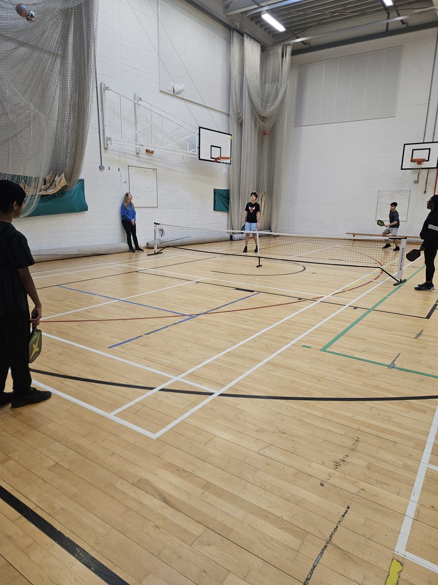 1 Wall UK tweet media