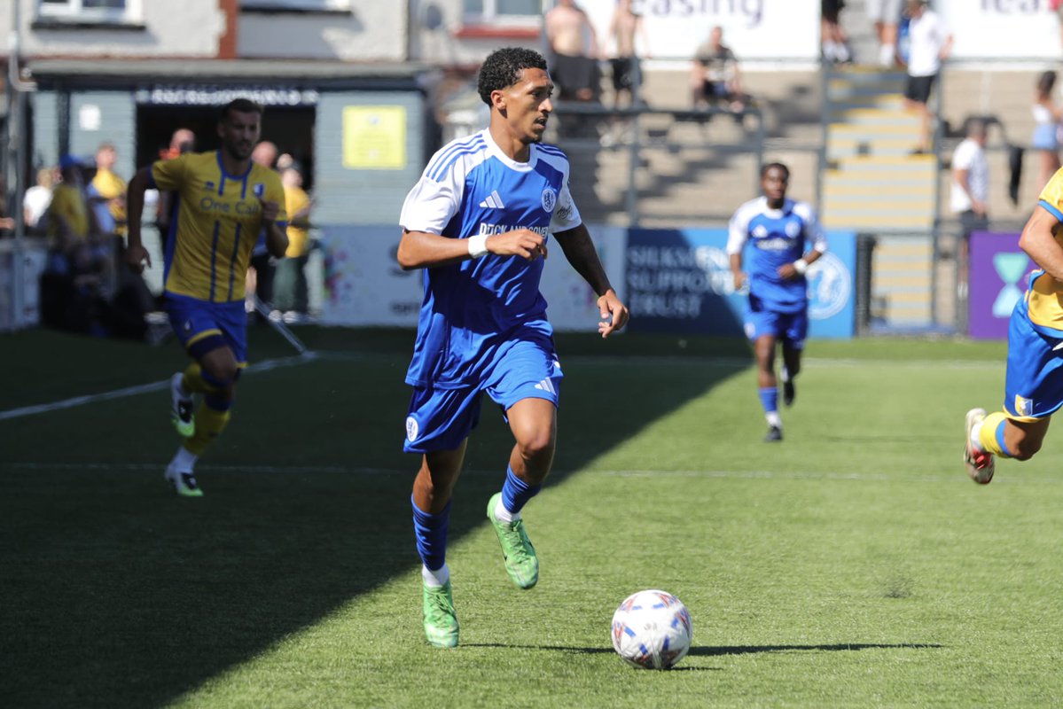 NEW SIGNING - We can announce the loan of <a href="/DGabidon/">dontai gabidon</a> from <a href="/thesilkmen/">Macclesfield FC (C)</a> until the end of the season.

The ex FC United winger has had loan spells recently with Warrington Town and Stalybridge. Welcome Dontai!

📸 Macclesfield FC

#TigersHyde #HydeUnited #HUFC