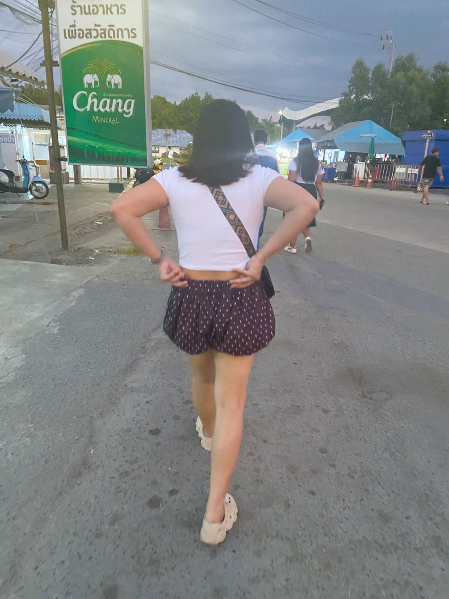 เจอทัก ดูดนมฟรี ตากอากาศบางปู  #สมุทรปราการ