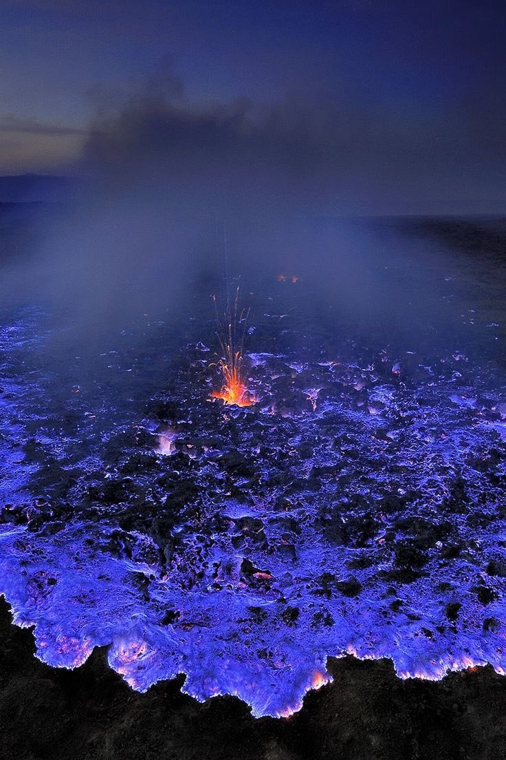 you know what’s missing in avatar? blue lava