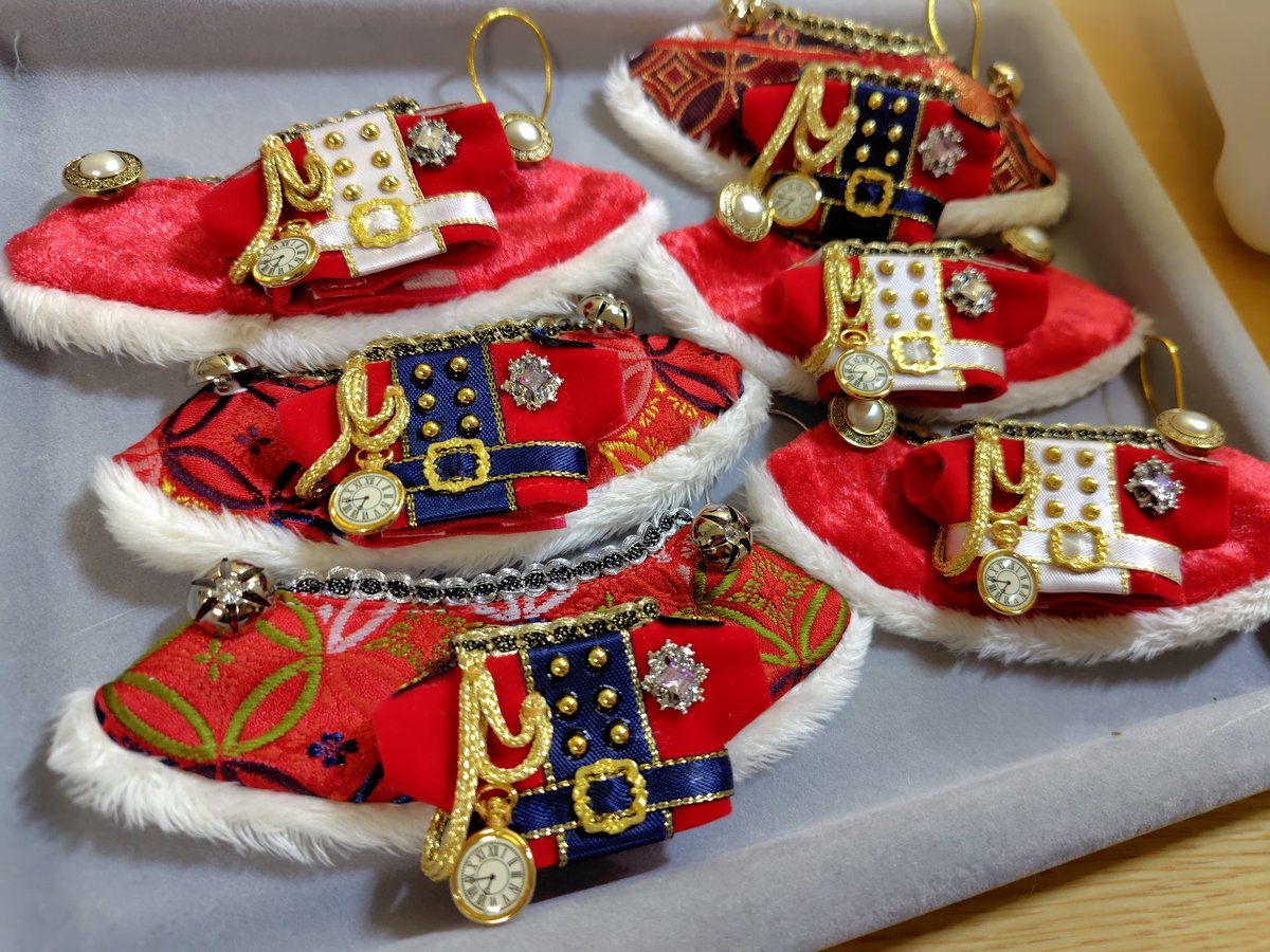 かしわ餅👑2/8西1コ22b (@amunuiaka) / Posts / X