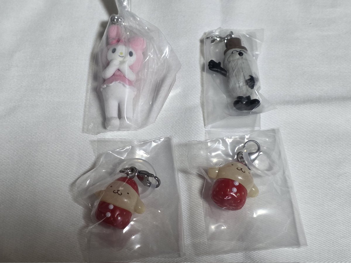 _happy_jam_11's tweet photo. ガチャ 交換

譲)
サンリオ ミニチュアチャーム ライブキャラクター マイメロディ
･ ️めじるしアクセサリー
いちご ポムポムプリン ×2
パペットスンスン ゾンゾン

求) めじるし
ふわふわスノー シナモロール シナモン
️JOCHUM マイクン るる ruru  ぽぽ
ノンノン
緩求 かぷっこふれんず 2 白岩 https://t.co/72acFId3Gw
