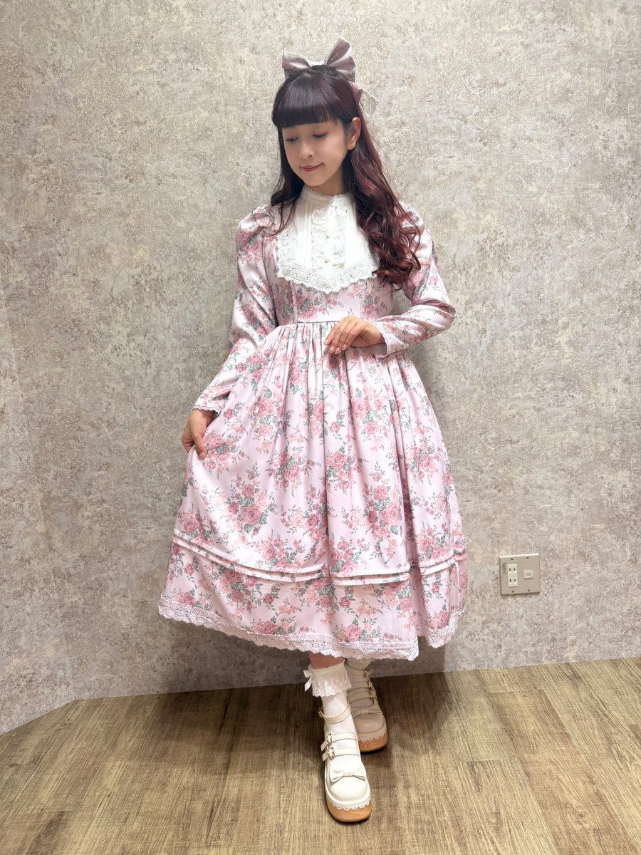 シャルミエールさん新作のワンピース🌹 ミントとピンク🌹