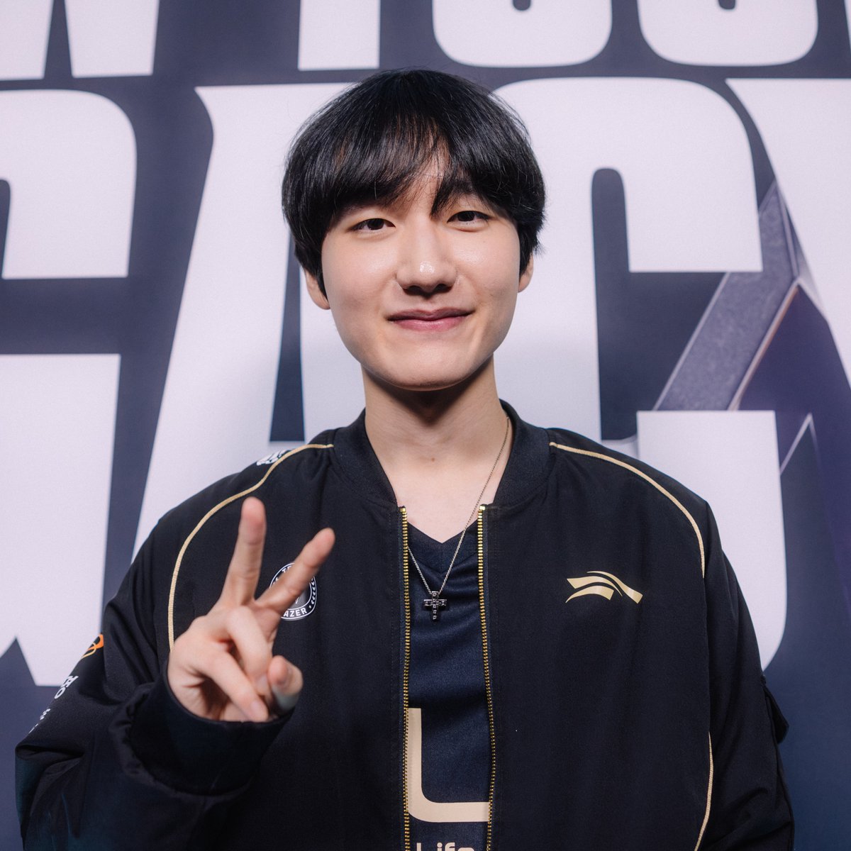 Peanut 🇰🇷 turns 28 today 🎂

Achievements:

7x LCK Champion 🏆🏆🏆🏆🏆🏆🏆
MSI 2017 Champion 🏆
FS 2025 Champion 🏆
Worlds 2017 Finalist 🥈

Interesting stat:

He's won LCK with 5 differents orgs (ROX, KZ, T1, GenG, and HLE)