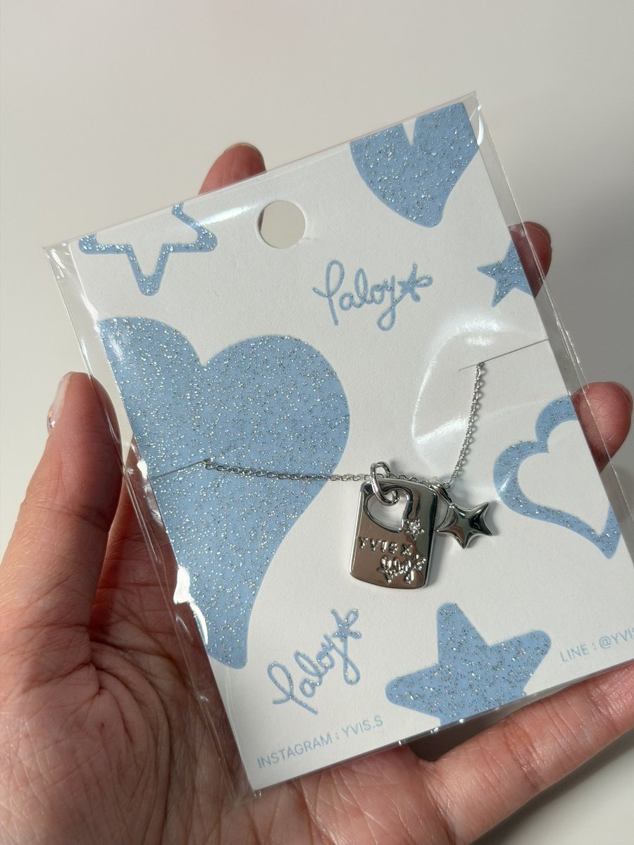 ชอบสร้อยคอมาก สวยดีเทลจึ้งง 
รุ่น Yvis Glyph Brass รอกดเลยยย
s.shopee.co.th/3VeW1At78j