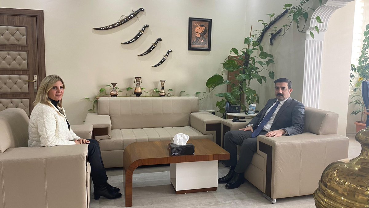 📍#Arpaçay
Kaymakamımız Muhammed Burak AKKÖZ’ü, Kars İl Nüfus ve Vatandaşlık Müdürü Aysun DİNÇ makamında ziyaret etti.
Ziyarette ilçemizin nüfus durumu ve genel konular hakkında istişarede bulundular. Kaymakamımız AKKÖZ, ziyaretlerinden dolayı kendilerine teşekkürlerini bildirdi.