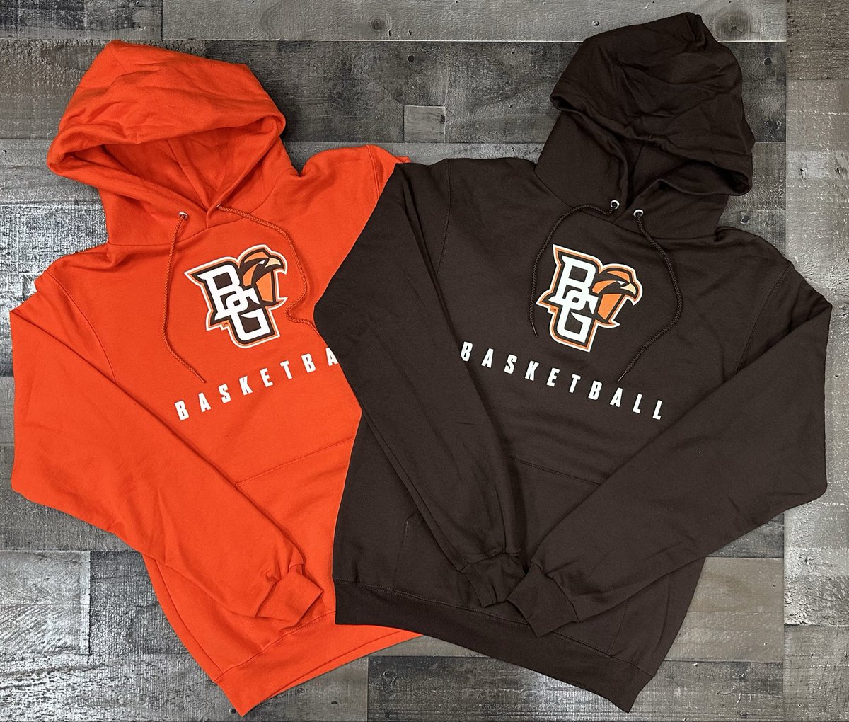 EliteCA_BG's tweet photo. Shop the best BG gear before the game! Visit daily 9AM-7PM or shop https://t.co/KlJjrrdPkM anytime. Go Falcons! #BEATBALLSTATE #shoplocal https://t.co/bRVhwajvT3