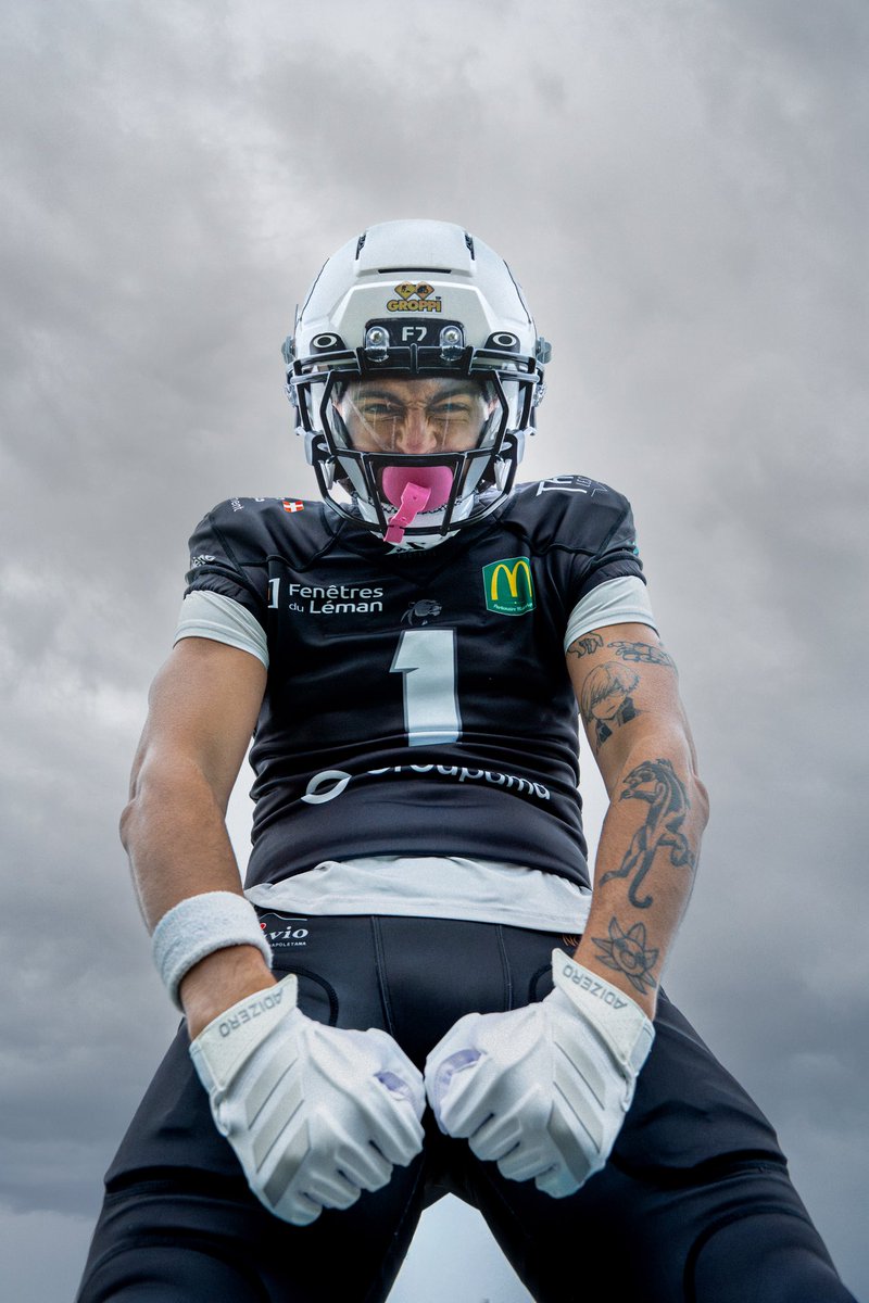 leosarteel's tweet photo. BACK IN BLACK 🐾🏈

Trop fier d’être de retour dans mon équipe de coeur et de représenter Thonon-les-Bains (la meilleure ville de France) pour la saison 2026🏅

Rendez-vous tous les samedi à 12h00 pour suivre les épisodes de la saison sur YouTube 🎥 https://t.co/MOQt96zbC2