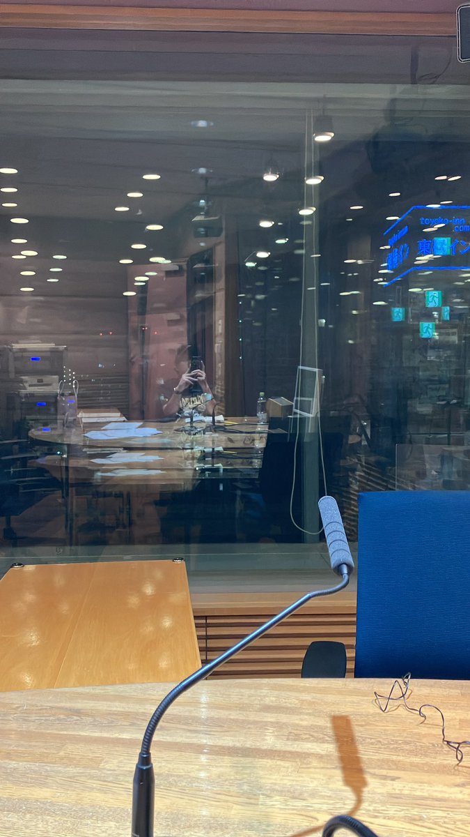 mukai_syaberi's tweet image. 今夜も22時からCBCラジオ「#むかいの喋り方」生放送です。肉体も精神もコンディションは悪めですが、恵方巻き食べながら隠れて聴いて下さい。