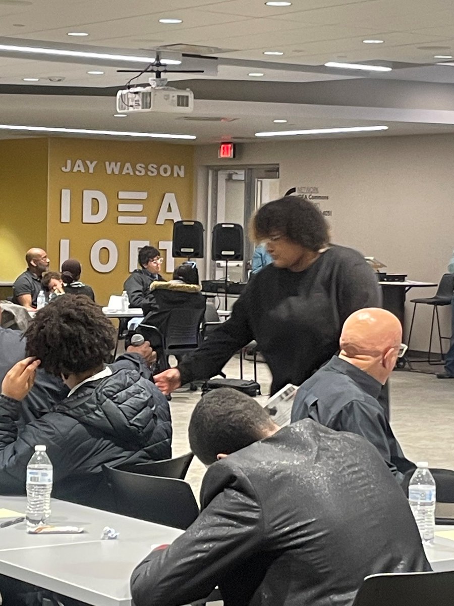 Study Alternative Center tweet media