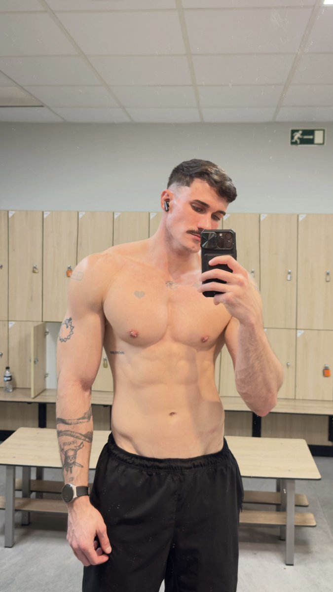 Adrian tweet media