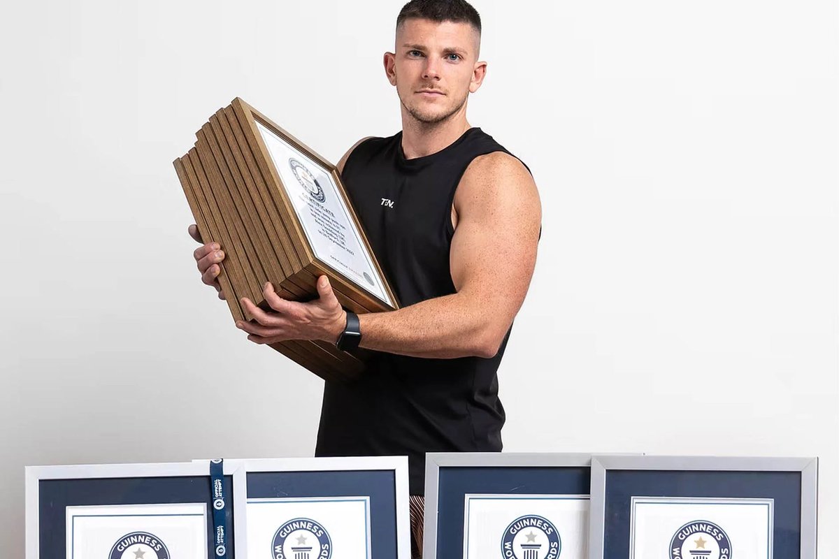 A personal trainer with six Guinness World Records has smashed another one - by achieving 19 one-meter high push-ups in a minute: talker.news/2026/02/03/six… 

#worldrecord #pushups #amazing #feats #records
