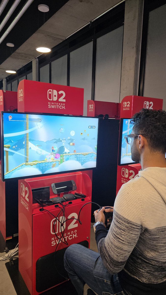 🚨أوبااا من داخل المقر الرئيسي لنينتندو ❗️

وصلتنا دعوة خاصة من نينتندو  لزيارة مقرهم الرئيسي في فرانكفورت – ألمانيا 🇩🇪 ✈️ 

تجربة خاصة داخل المقر شملت:

🍄 Mario Tennis Fever 🎾
بعد التجربة تبرز اللعبة كفوضى ممتعة تجمع بين سرعة اللعب وأسلوب تنافسي متجدد مع حركات خاصة وشخصيات