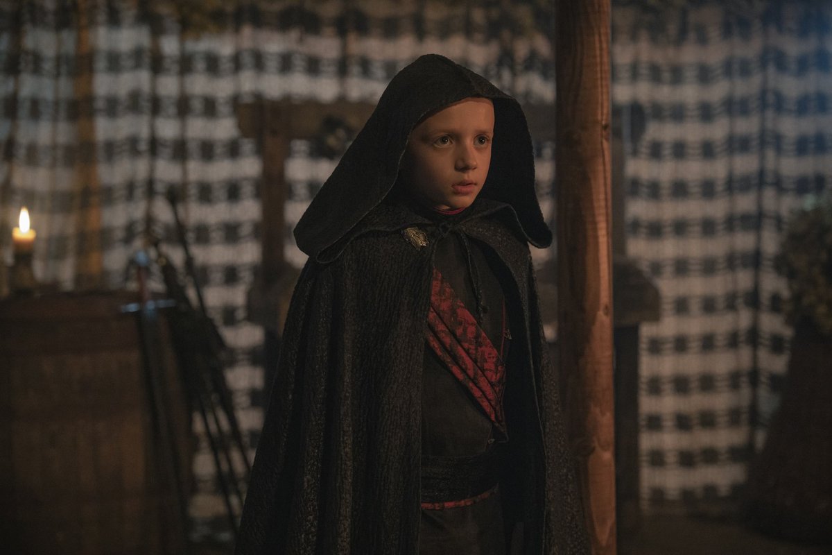 westerosies's tweet image. Egg looks like he’s about to overthrow the Jedi Order and establish the first Galactic Empire