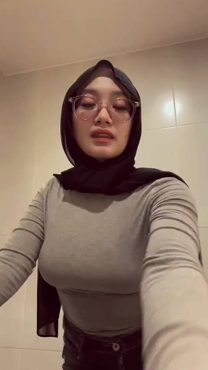 poolin_notes's tweet photo. Tiffanost.

Face: ⭐⭐⭐☆☆
Body: ⭐⭐⭐⭐☆
Conversation: ⭐⭐⭐⭐⭐

Preview VC* nya tersedia di link profil. https://t.co/P60O6Bx6VH