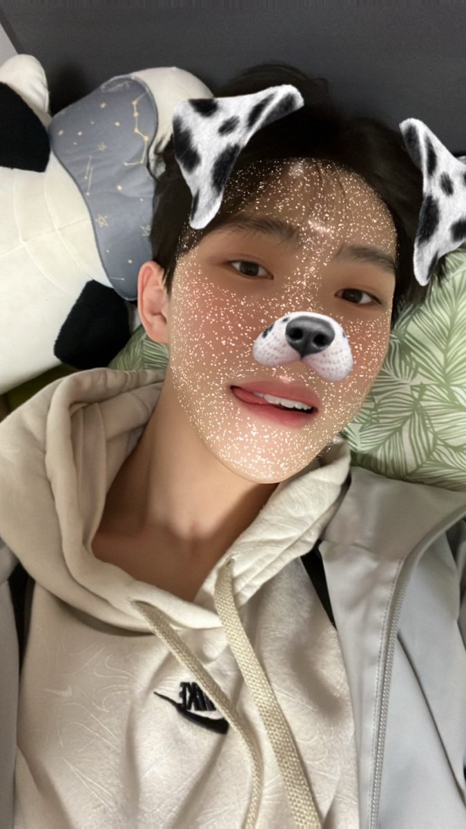 그린 tweet media