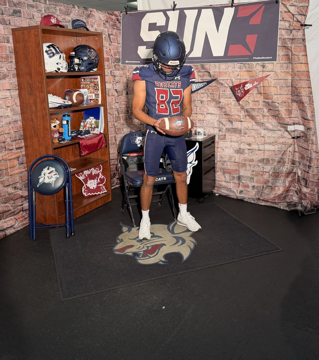 Nicholas_A2030's tweet photo. Blessed to be back on campus at St. Thomas University for a Official Visit. Thankful for the opportunity and hospitality. Thank you to @Coach_Oscar13, @CoachDrewDavis, and @CoachT_STU for the great conversations and taking the time to show me around campus. 

@STU_Football 
@StThomasUniv @ertonnchatelain @coacheverson_ @Coach_Marlow6 @CoachCJones_STU @JaredCNoble 
@jaLon_hudgins2 @_SidneyPorter_ @thatboytyler561 @CoachHubbardSTU @coachkhalilp 

@CCCMaraudersFB @CoachCHarvey @EnnsZoneKicking @KohlsKicking