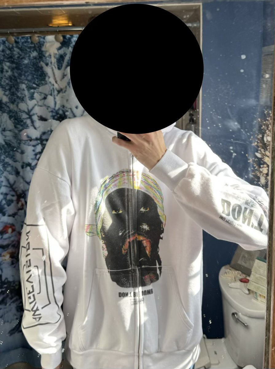 DannyPaps94's tweet image. Shout-out @infolky for sending me this fire @asvpxrocky hoodie for winning his giveaway on here! 🔥🔥 #DONTBEDUMB
