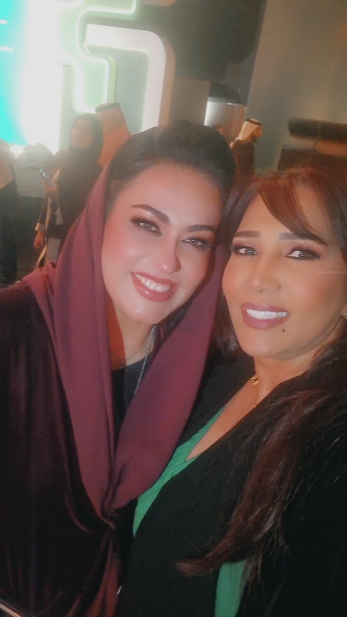 كل سنة يجمعنا #المنتدى_السعودي_للإعلام_2026 
زميلتي وصديقتي #نشوى_الرويني
إبداع متواصل..وحضور مختلف في الحوار
<a href="/nashwaa/">نشوة الرويني</a> 
<a href="/saudi_mf/">المنتدى السعودي للإعلام</a> 
#اميرة_الفضل
