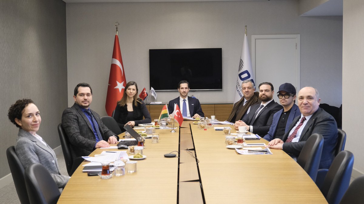 Türkiye-Bolivya İş Konseyimiz, <a href="/mertpur/">mertpur</a>  başkanlığında toplantı gerçekleştirdi.

İş Konseyi Başkan Yardımcılarının belirlendiği toplantıda;
🔹 İş Konseyi'nin gelecek dönem faaliyet planları ve hedefleri,
🔹 Bolivya'da kamu ve özel sektör kurumları ile iş birliğini geliştirmek