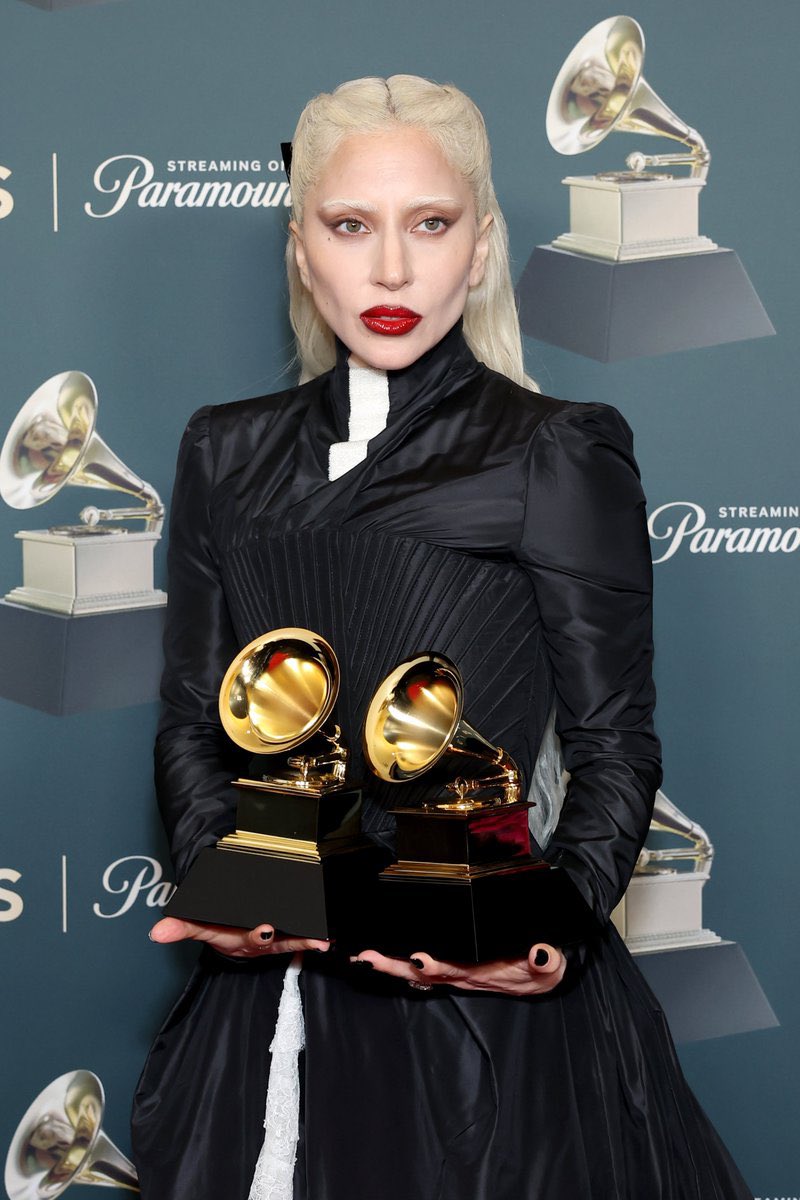 Following its #GRAMMYs win, “MAYHEM” rose 19.9% on Spotify, gaining 6,066,686 streams on Monday.