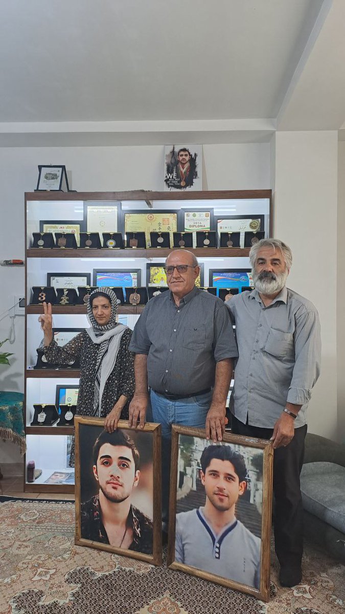 #ماشالله_کرمی بعد از حدود دو سال نیم زندان  به جرم دادخواهی  امروز 14 بهمن آزاد شد

#IranMassacre