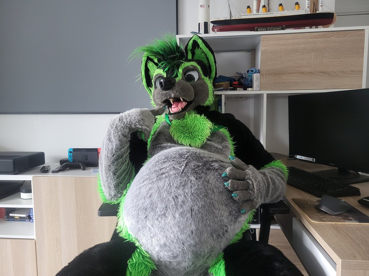 greeny_woof's tweet photo. Come over here 😏 https://t.co/WUxDtlqqcD