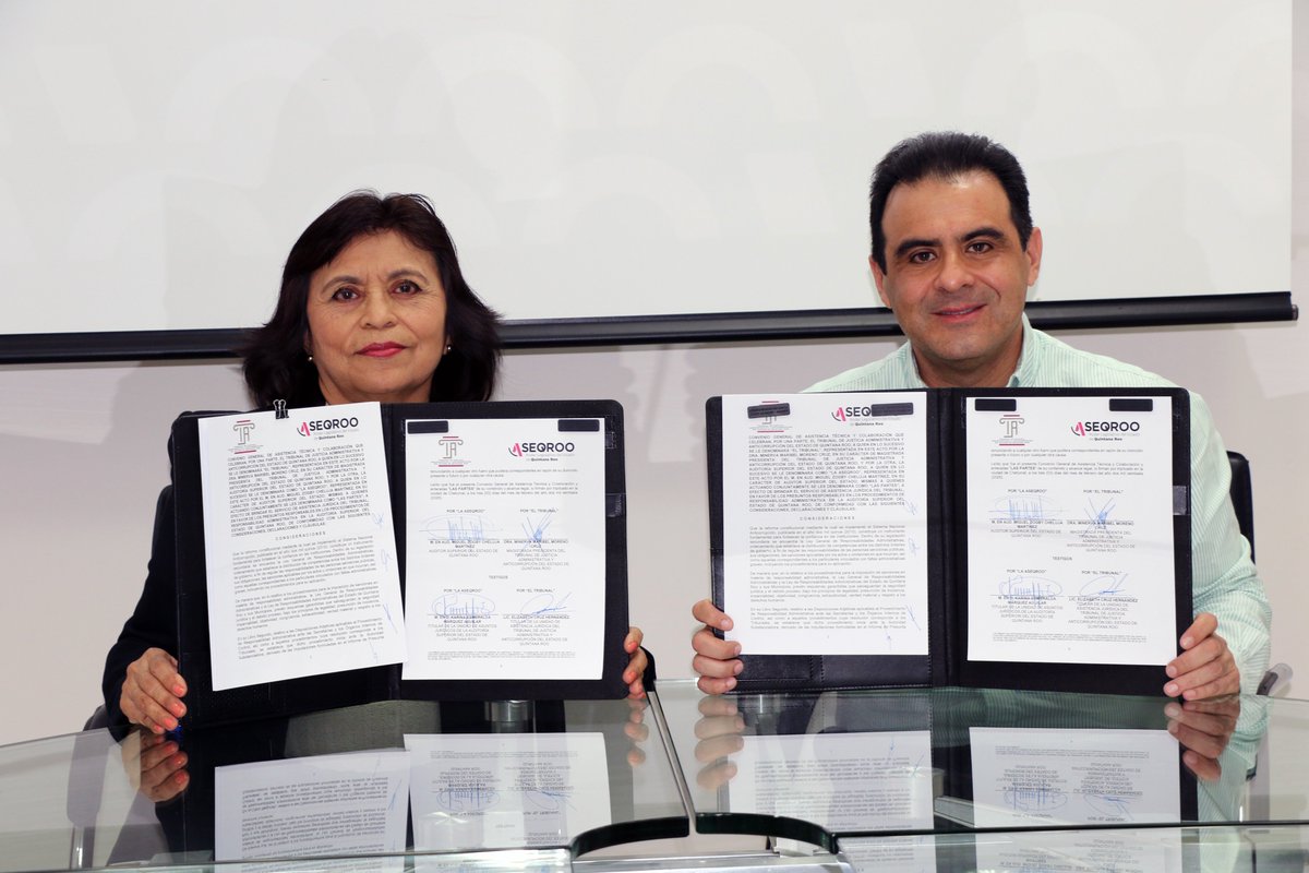 TJAAQRoo's tweet photo. La #ASEQROO y el @TJAAQRoo consolidaron acciones conjuntas para reforzar la protección jurídica de las y los servidores públicos, mediante la firma de un convenio de colaboración orientado a brindar asesoría y representación legal sin costo. https://t.co/Ob4MyK8i5p