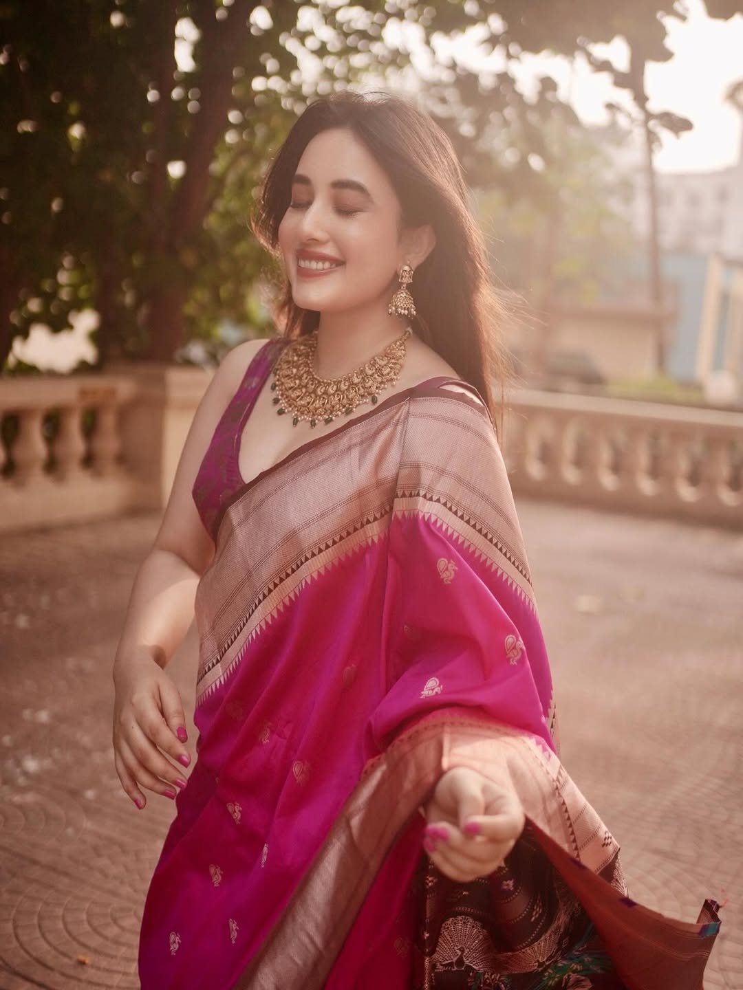 HAP2fcLaAAAAMmY?format=jpg&name=large