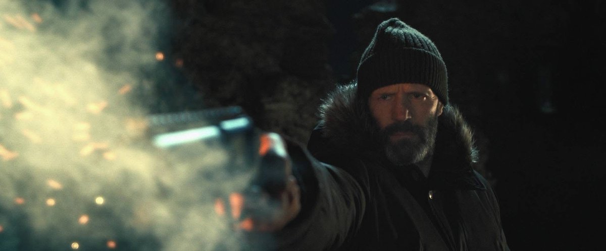 #ShelterMovie : เฮียผู้ไม่เคยอ่อม ฉากแอ็คชั่นสไตล์เฮีย ยังดูสนุกไม่น่าเบื่อ ดิบๆ เถื่อนๆ แต่แฝงไปด้วยความดีงามในหัวใจคนดูก็พร้อมเอาใจช่วย ชอบฉากไล่ล่าบนรถเก๋ง ลุ้น สนุกมาก เท่ มีสไตล์ มันมีดีมากกว่าแค่ยิงกันตู้มต้าม #shelter #movietwit