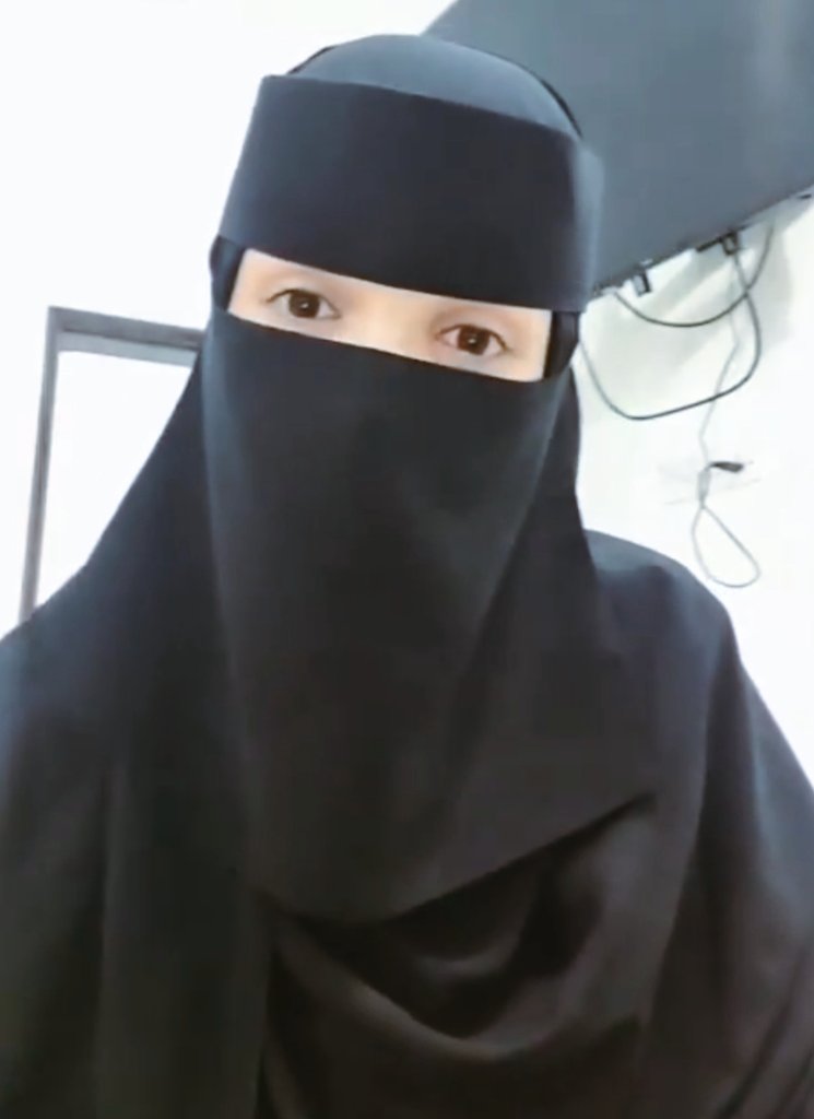 عطر الورود 🌹🌹🌹 tweet media