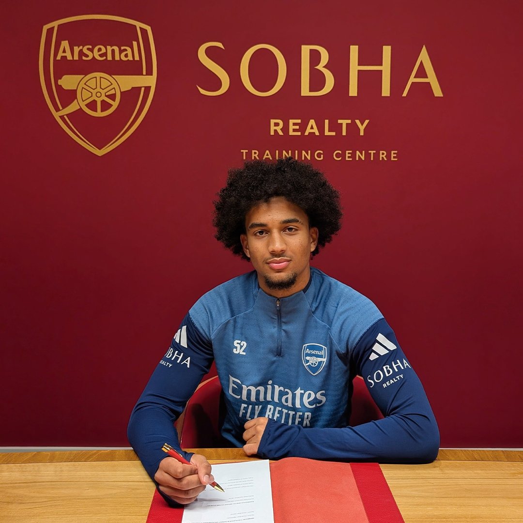 ArsenalAcademy's tweet photo. Welcome to The Arsenal, Jaden! ❤️

We’re delighted to announce the signing of defender Jaden Dixon from Stoke City 👇