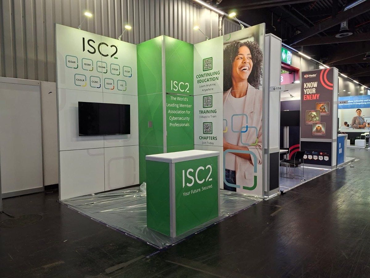 ZoomDisplay's tweet photo. Meet ayble — our flexible modular display system that grows with your brand. Perfect for exhibiting at events and university showcases.

✅ Customisable modular panels
✅ Quick set-up &amp; breakdown
✅ No limitations

#ModularDisplay #ExhibitionReady #ZoomDisplay https://t.co/3HAoxiqG1N