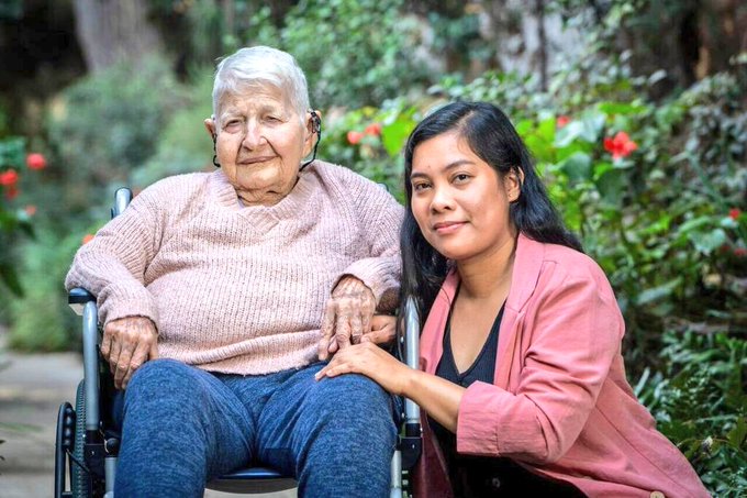 RabbiPoupko's tweet image. SHE BRIBED HAMAS TERRORISTS TO SAVE 95 YEAR OLD WOMAN FROM DEATH

"Camille, from the Philippines, is the live-in caregiver of 95-year-old Nitza. When Hamas attacked Kibbutz Nirim on Oct 7, Camille found herself face-to-face with Hamas terrorists in their home.

Camille had saved…