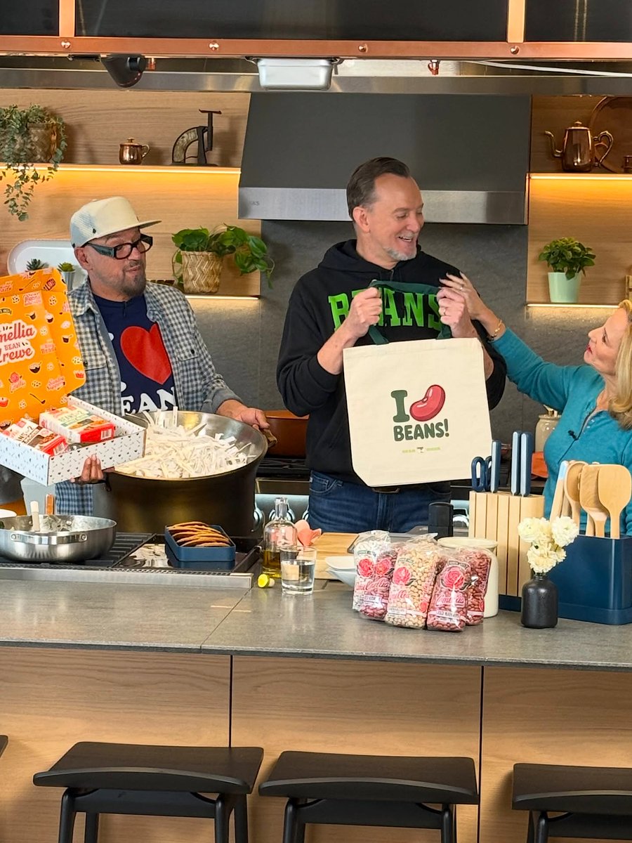 simoneink PR tweet media