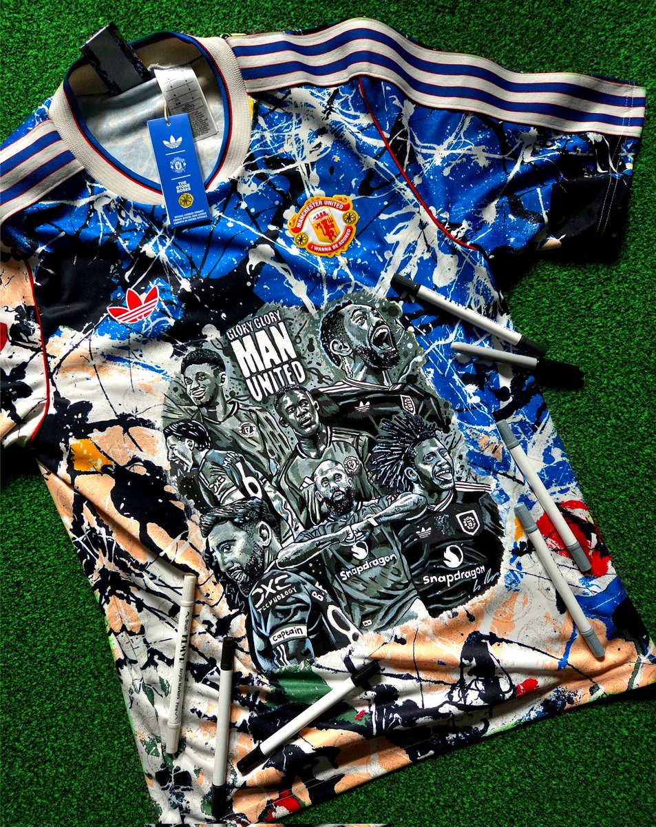 Raising money for the Manchester united foundation with this custom painted shirt 🍋⚽️ bids end the Saturday the 7th February links in my bio to bid it's starts at £15 all the best and feel free to like and share this post would much appreciate it x   ebay.us/m/1xuqEZ