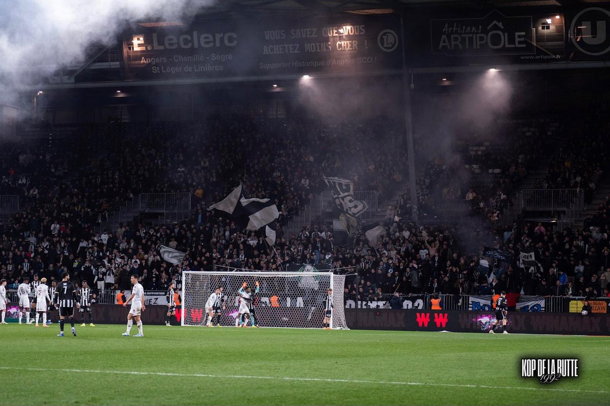 Kop De La Butte 1992 tweet media