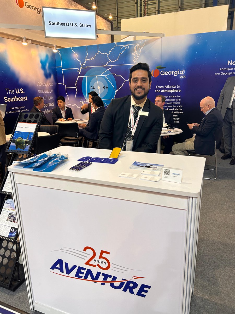 AventureAviator's tweet photo. Day 1 of the Singapore Airshow is in the books! Check out what we've been up to📸 https://t.co/2SbSlwt7kP