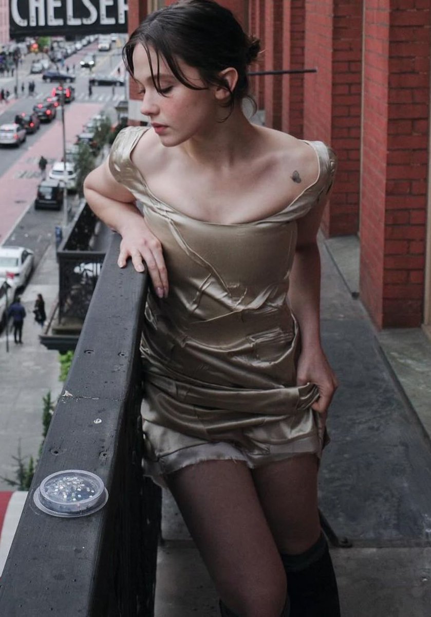 cailee spaeny media tweet media