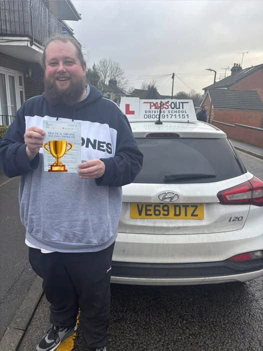 PassOutDriving's tweet photo. Due to a recent run of great passes our Auto Instructor Paul Nicholls ADI, has some spaces for new students wishing to get their licences in the near future.  Covering both Brentwood and Hornchurch Test Centres with over 15 years local experience and knowledge.  Get In Touch https://t.co/tN75s7BDOs